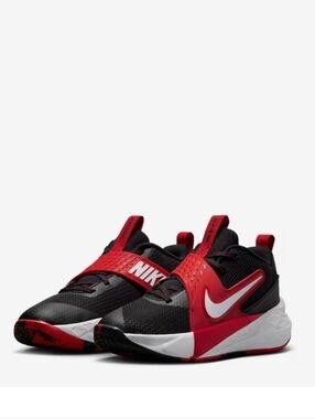 Nike Team Hustle D 12 Sneaker